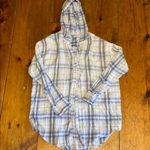 American Eagle Arie hooded shirt